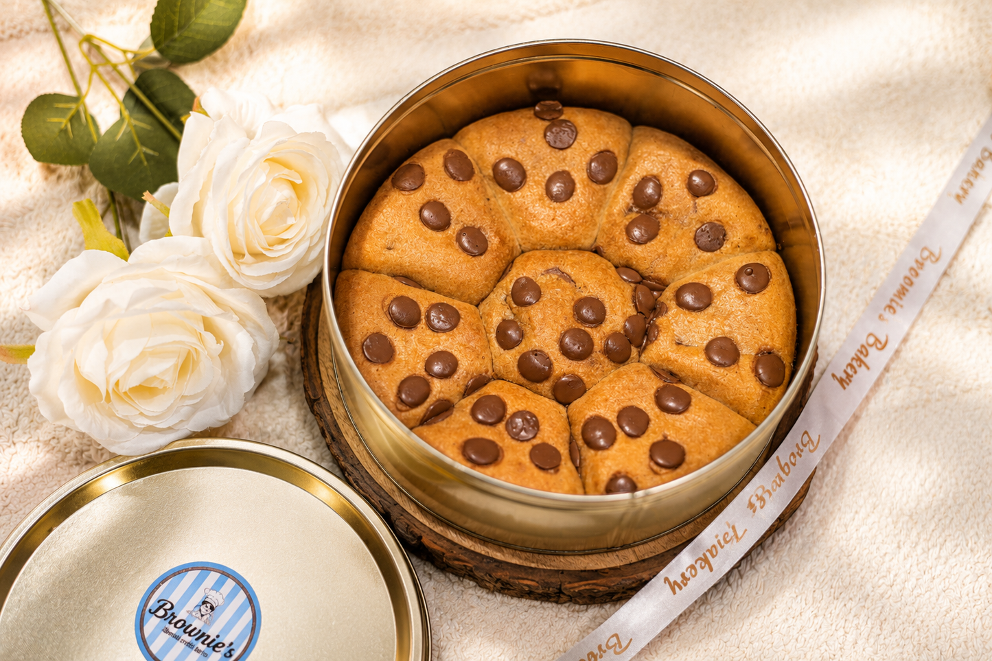 Fresh eggless chocolate cookies packed in a premium gift tin box - Broomies Bakery Faridabad
